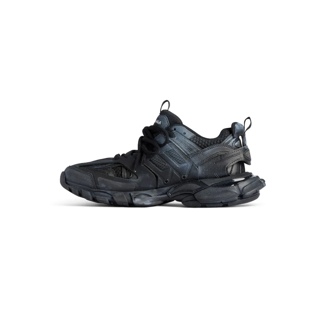 Women's Track Signature Sneaker in Black/white