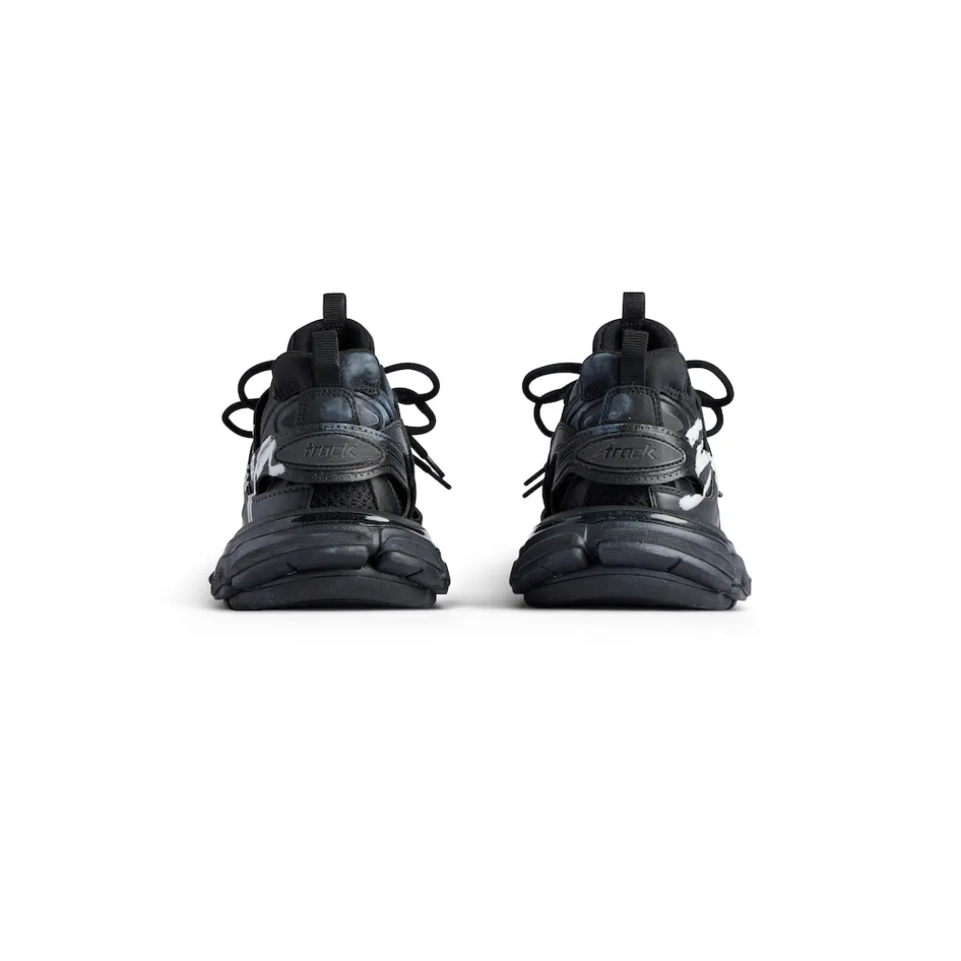 Women's Track Signature Sneaker in Black/white