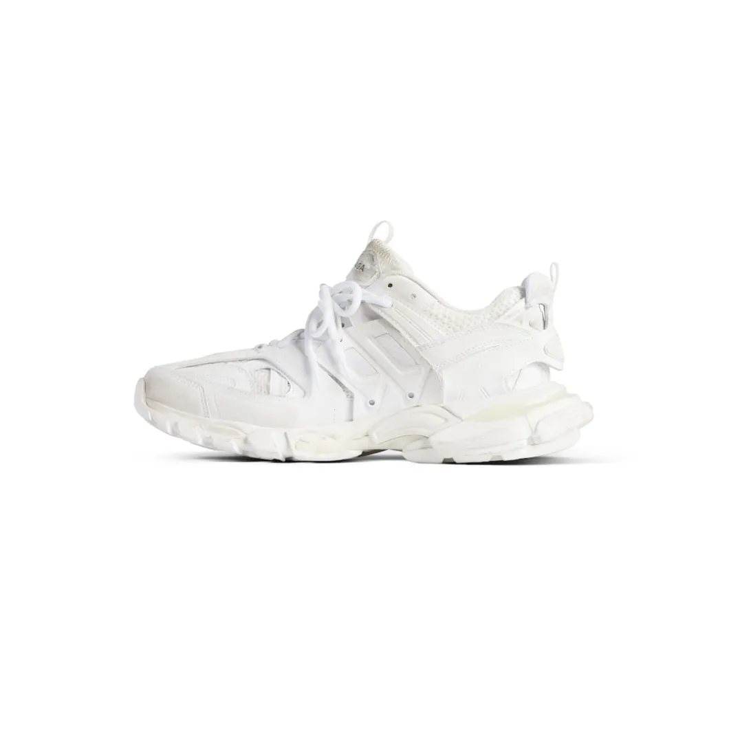 Women's Track Signature Sneaker in White/black