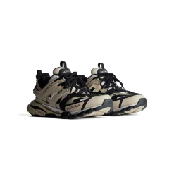 Women's Track Sneaker in Beige/black