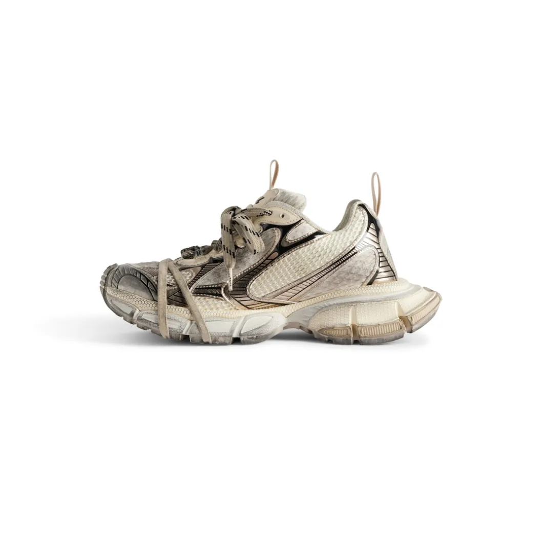 Women's 3xl Sneaker in Beige