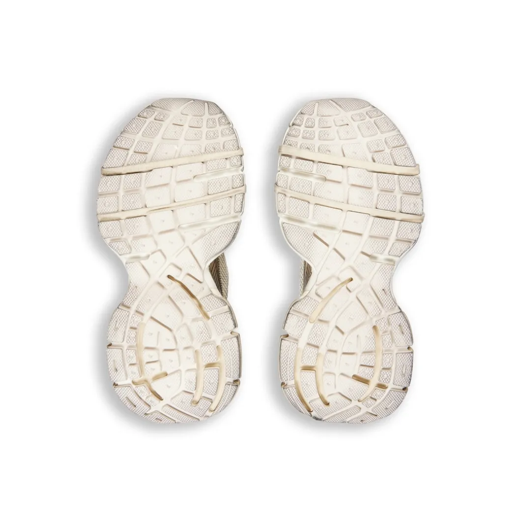 Women's 3xl Sneaker in Beige