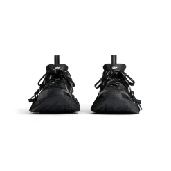 Women's 3xl Sneaker in Black