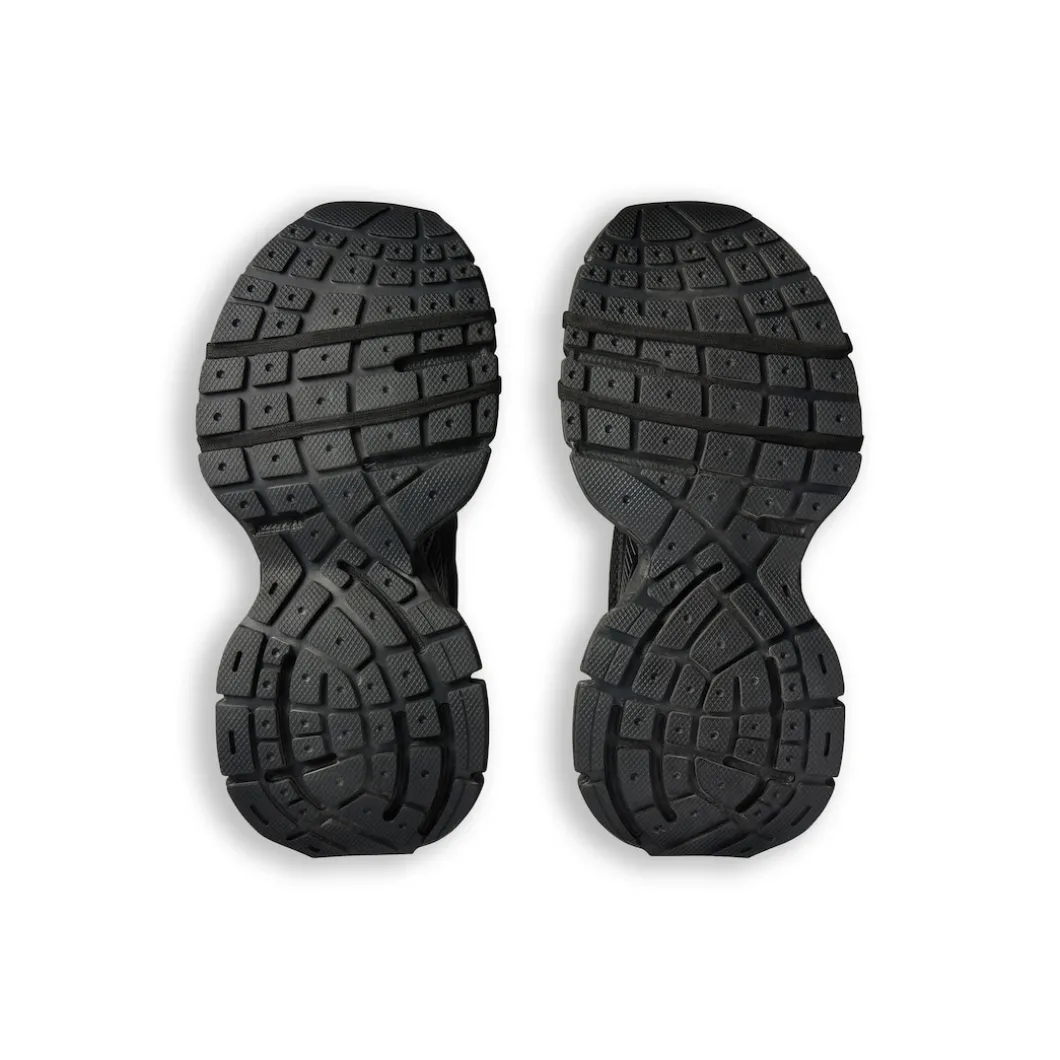 Women's 3xl Sneaker in Black