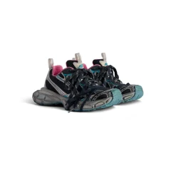 Women's 3xl Sneaker  in Grey/blue/pink