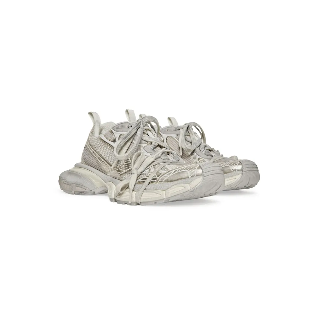 Women's 3xl Sneaker in Off White