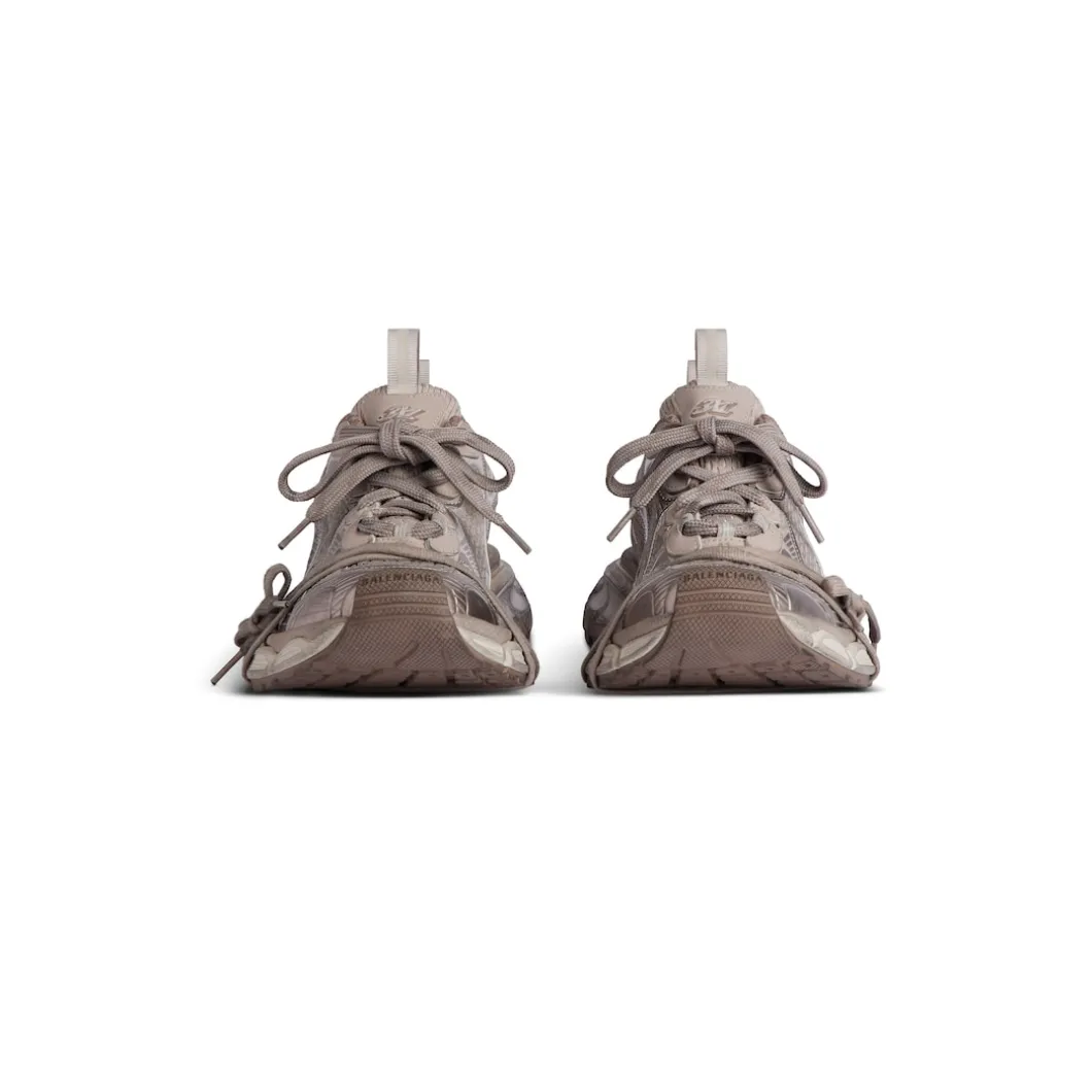 Women's 3xl Sneaker in Taupe